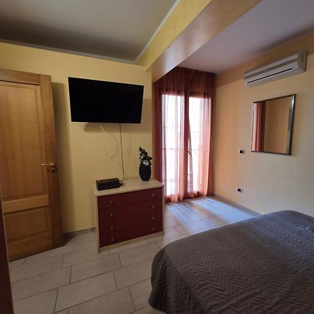 דירות טאורמינה Casa Flavia מראה חיצוני תמונה